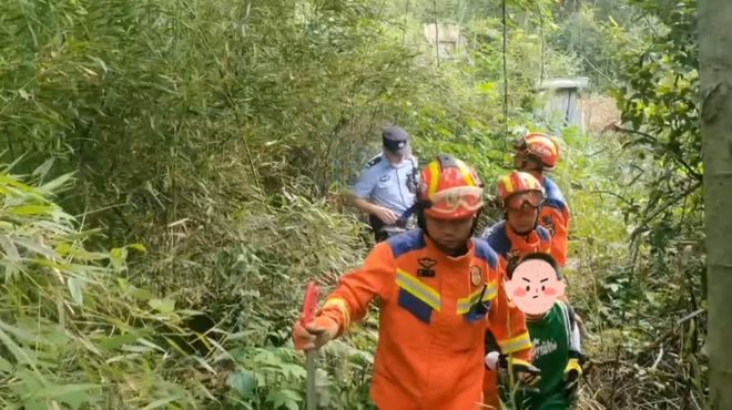 气！母子爬山迷路被困消防紧急救援脱险！【铜陵头条0504】铜陵今夜有强对流天(图9)