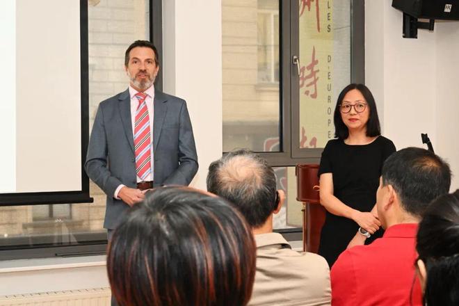 翻译举办房地产法专题讲座奥地利资深律师携手法庭(图3)