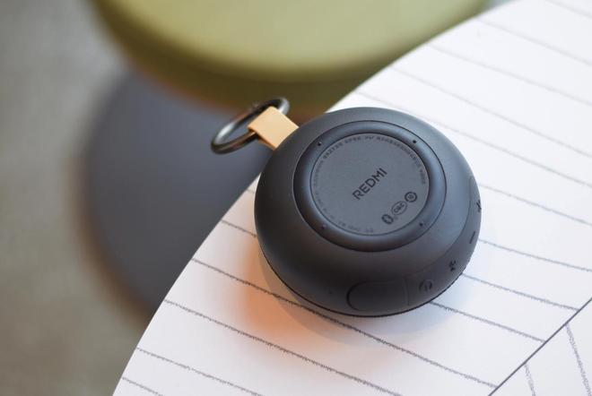 体验音质能打、三种播放模式是惊喜性价比选择:REDMI蓝牙音箱2(图4) 体验音质能打、三种播放模式是惊喜性价比选择:REDMI蓝牙音箱2(图4)
